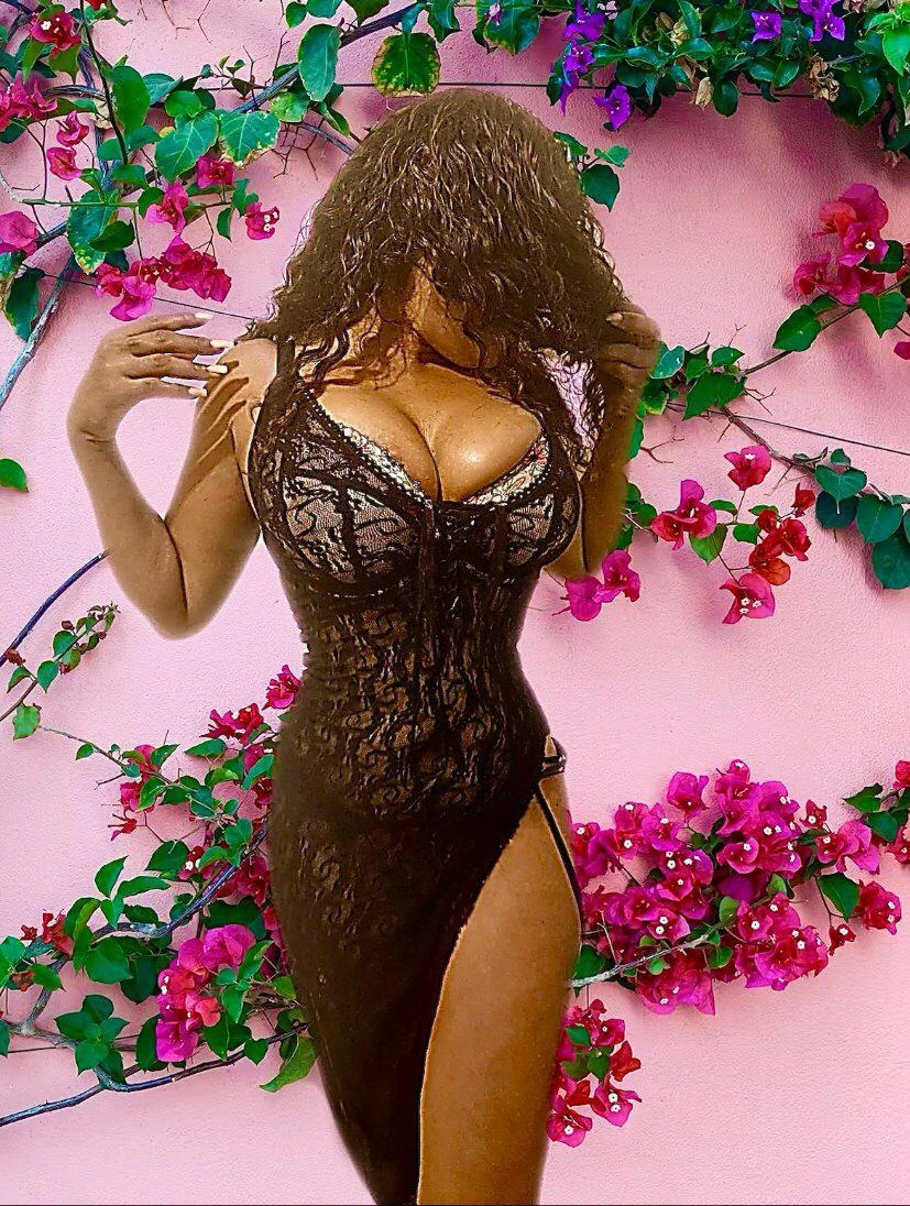 Daniella - Exclusive Escorts